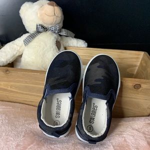 5c slip on swiggles shoes